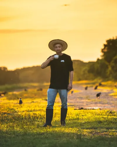 Patrick en Los Llanos de Venezuela al atardecer
